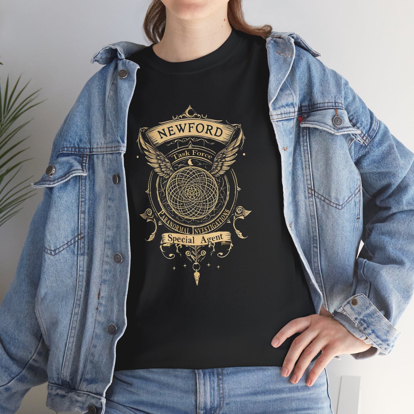 Newford Paranormal Investigator Heavy Cotton Tee