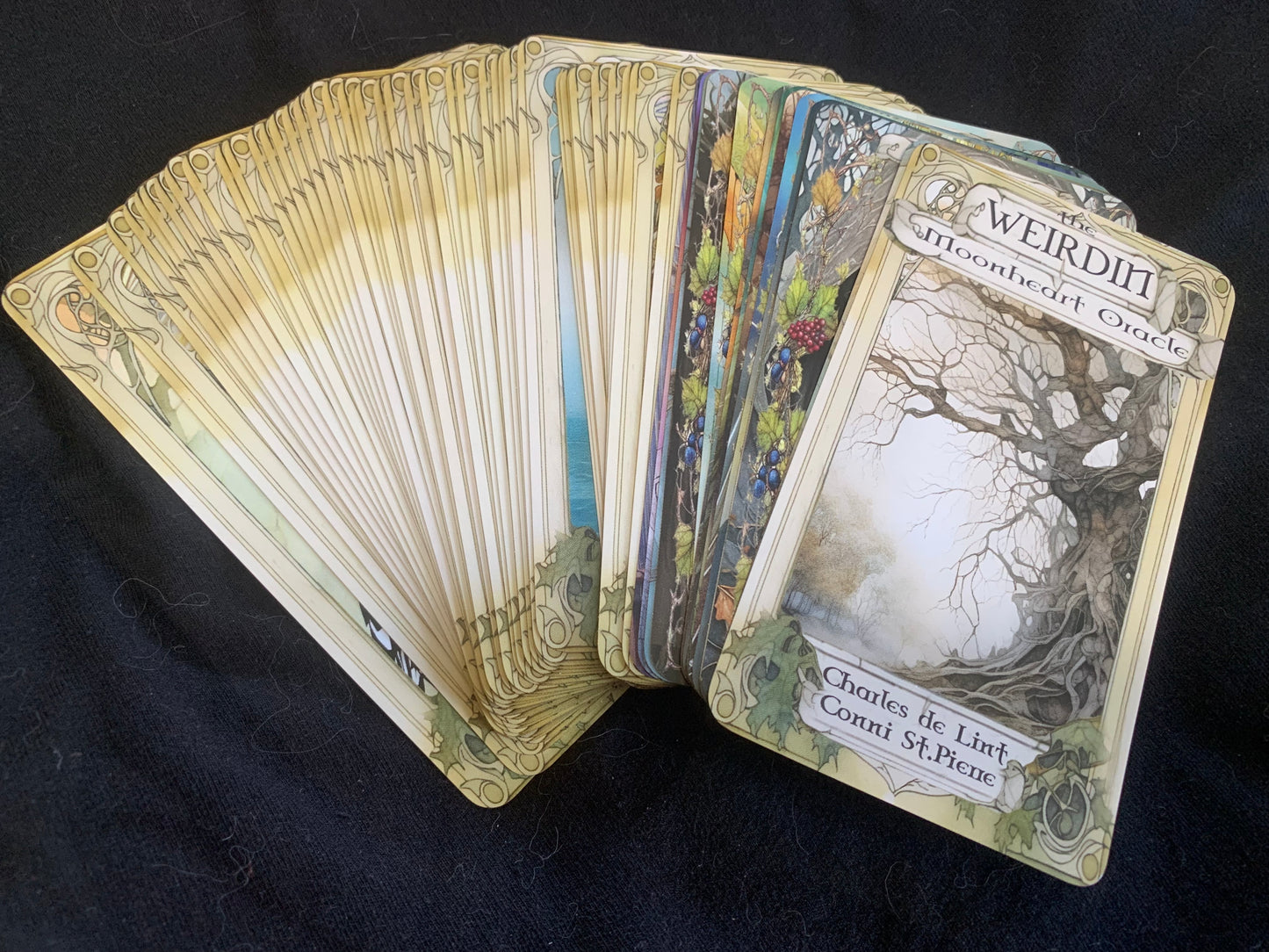 Weirdin Moonheart Oracle cards